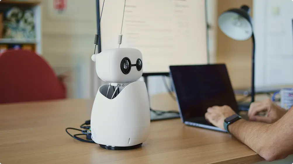Hugging face 开源机器人 reachy mini 开启预定